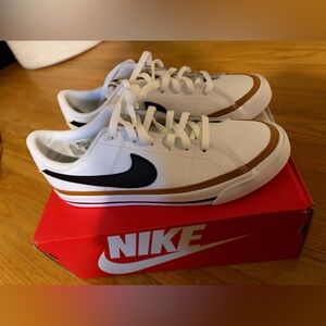 Nike Court legacy Grade school White and Tan Sneakers